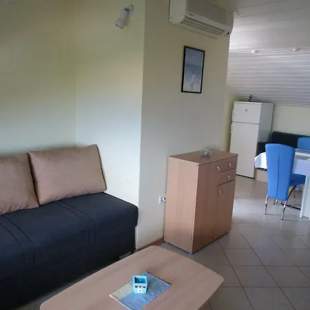 Villa Suzy-Apartments Suzana Lovran Exterior photo